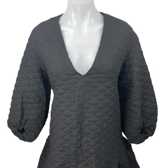 NEW ASOS Black Quilted Plunge Neck Balloon Sleeve Tiered Ruffle Hem Dress Size 2 - Picture 3 of 5